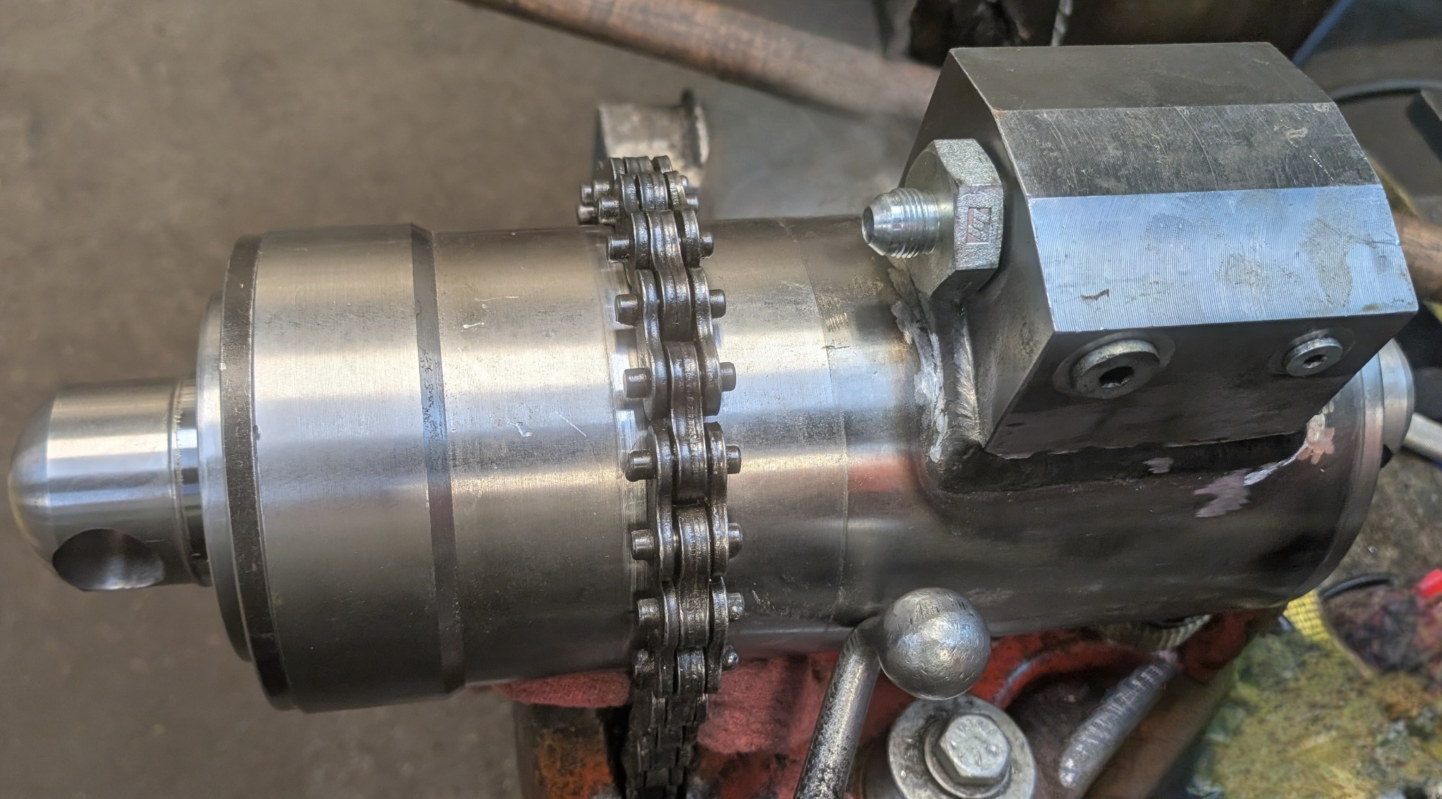 Hydraulic cylinder photo